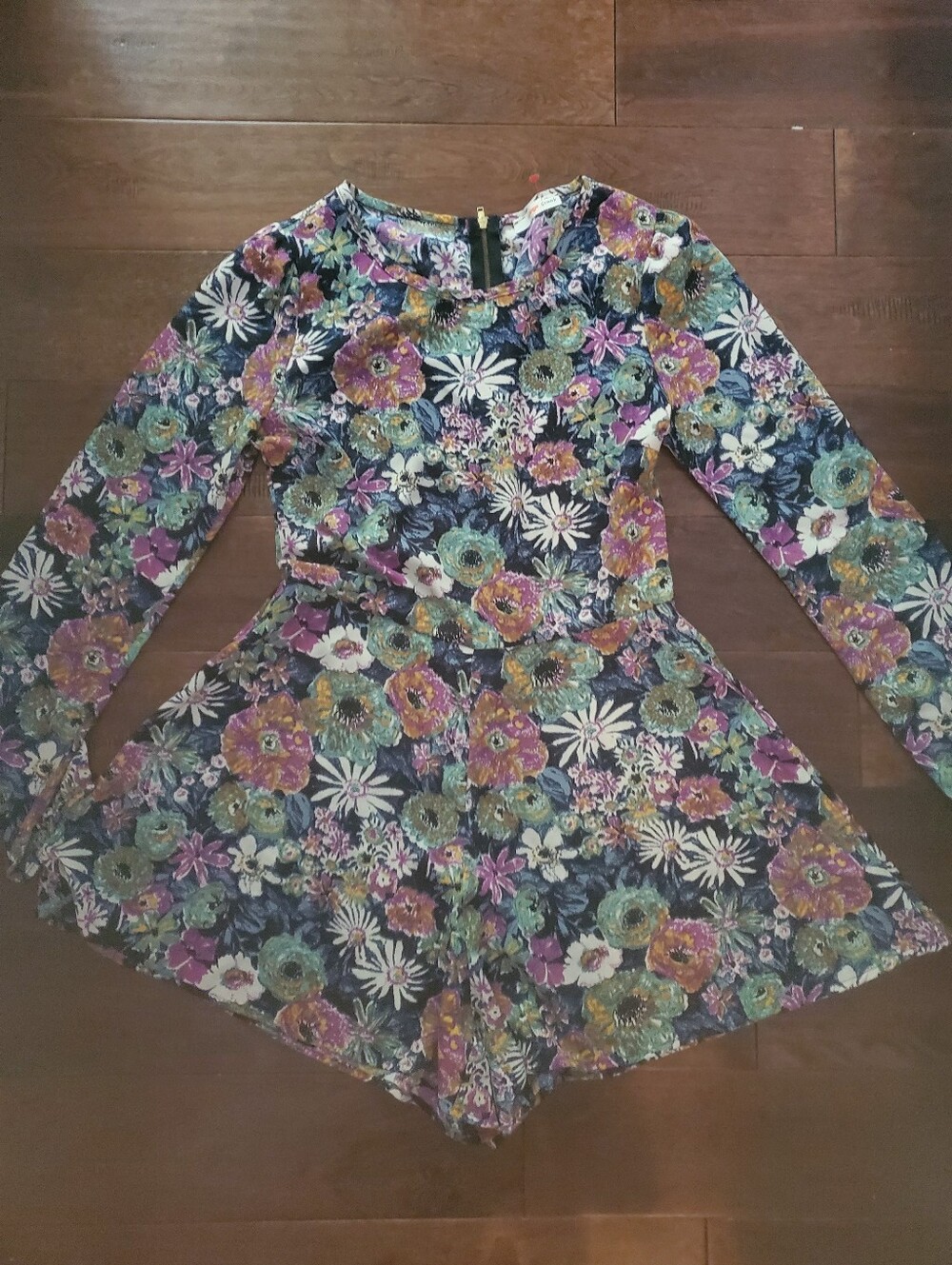 orange creek Long-Sleeve Floral Romper Sizr Small Super Cute